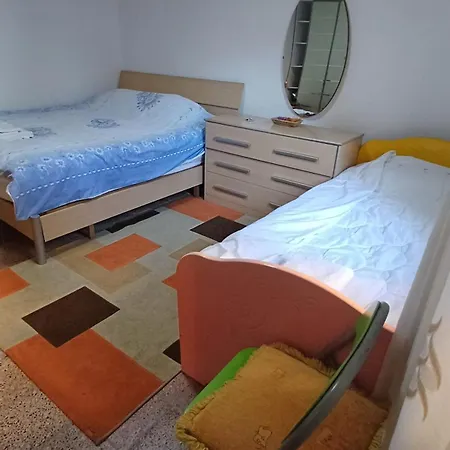 בית נופש Traditional House טיראנה