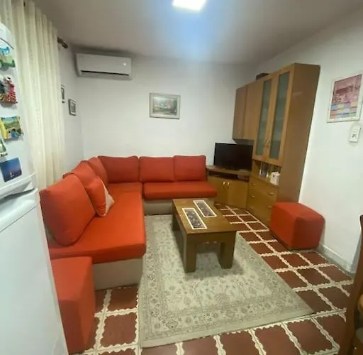 בית נופש Traditional House טיראנה