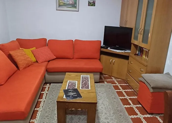 Traditional House טיראנה