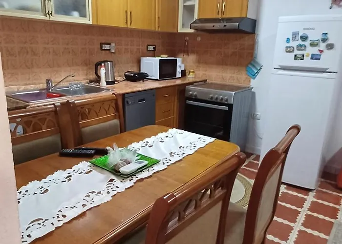 בית נופש Traditional House טיראנה